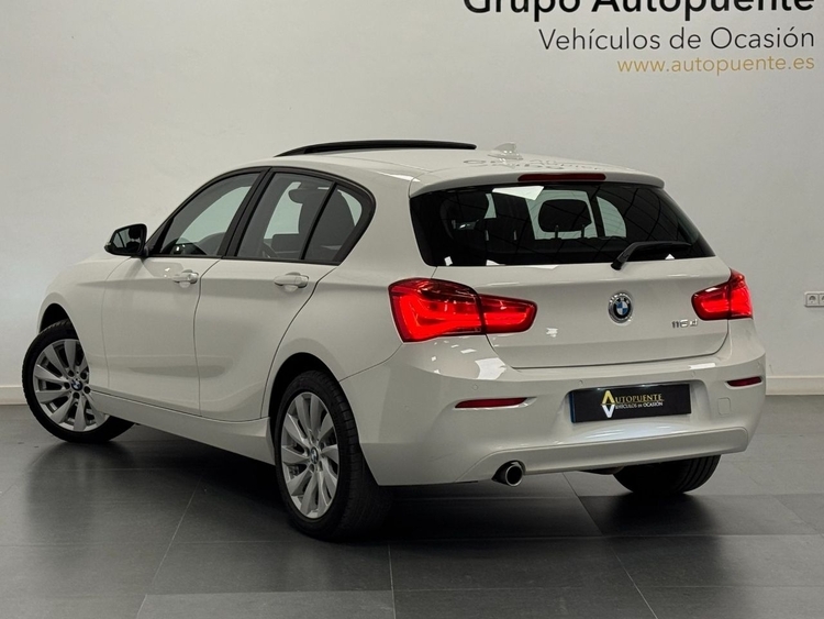 BMW Serie 1 116D foto 5