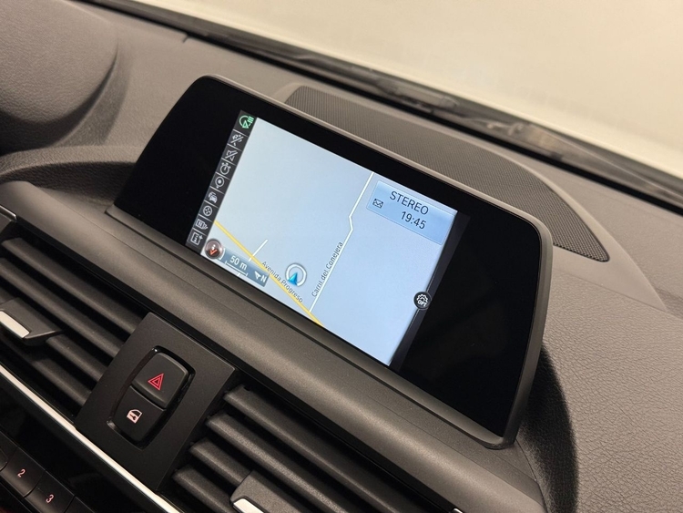 BMW Serie 1 116D foto 32