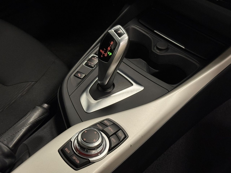 BMW Serie 1 116D foto 41