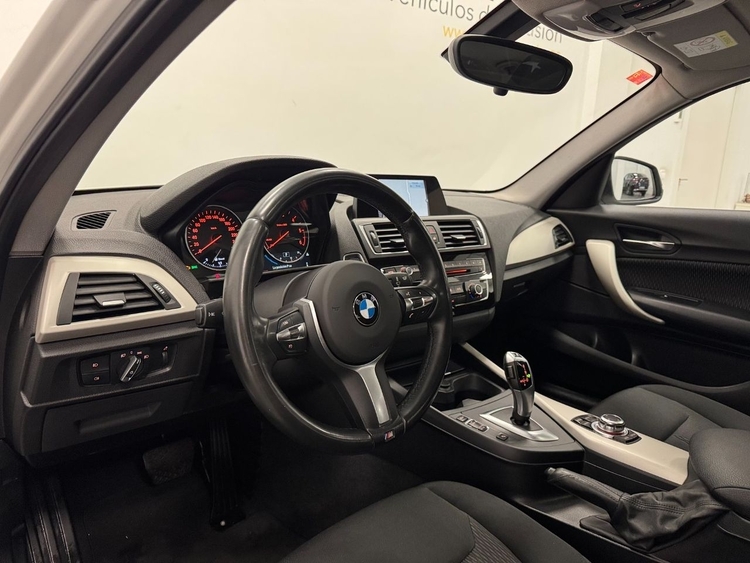 BMW Serie 1 116D foto 8