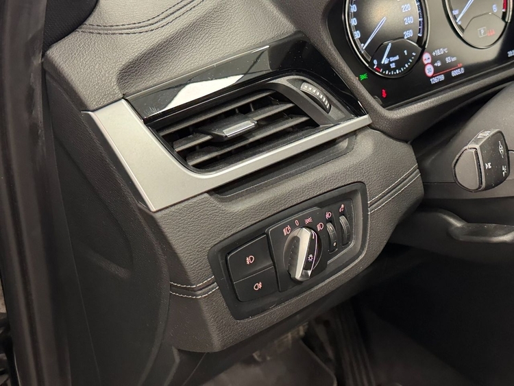 BMW X1 SDRIVE 18D foto 17