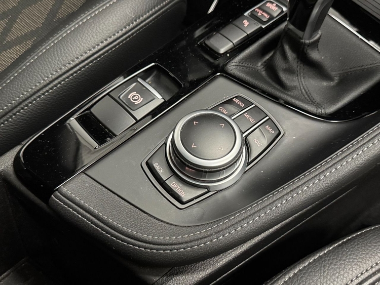 BMW X1 SDRIVE 18D foto 44