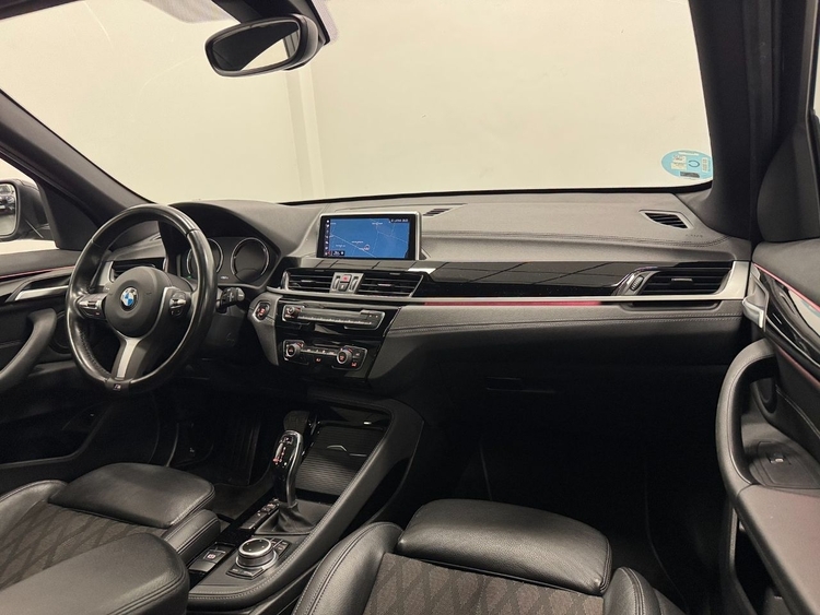 BMW X1 SDRIVE 18D foto 11