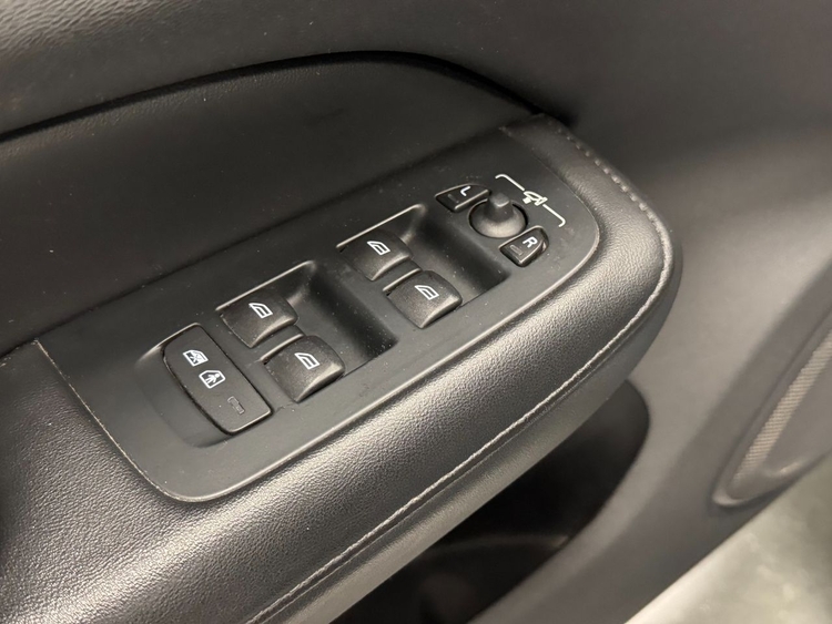 Volvo V60 B4 D PLUS DARK AUTO foto 14