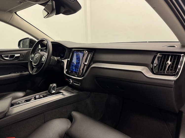 Volvo V60 B4 D PLUS DARK AUTO foto 11
