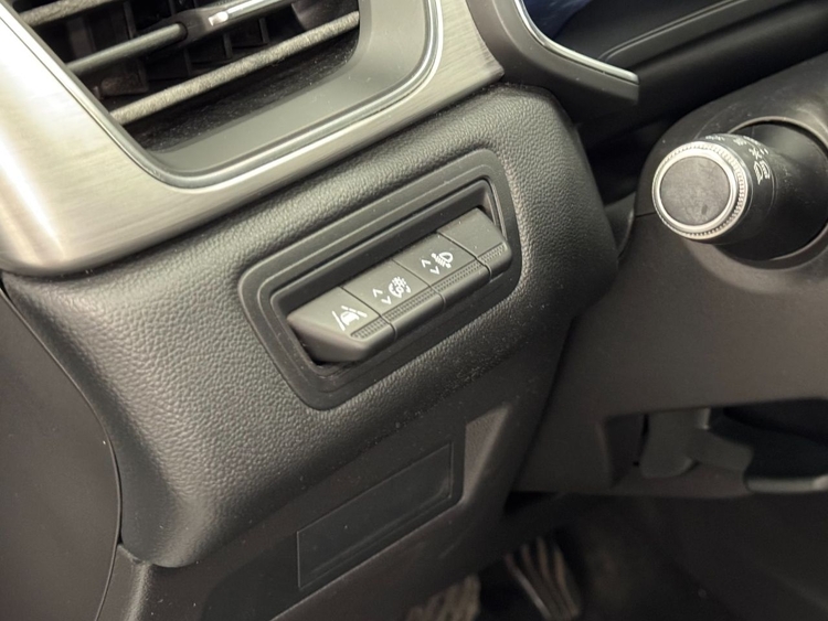 Renault Captur ZEN EDC 140CV foto 17