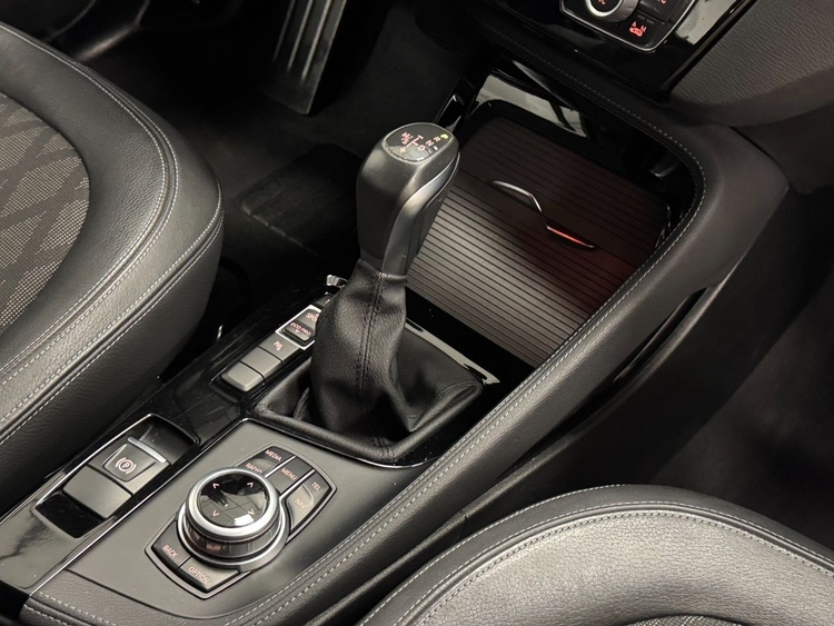 BMW X1 SDRIVE 18D foto 45
