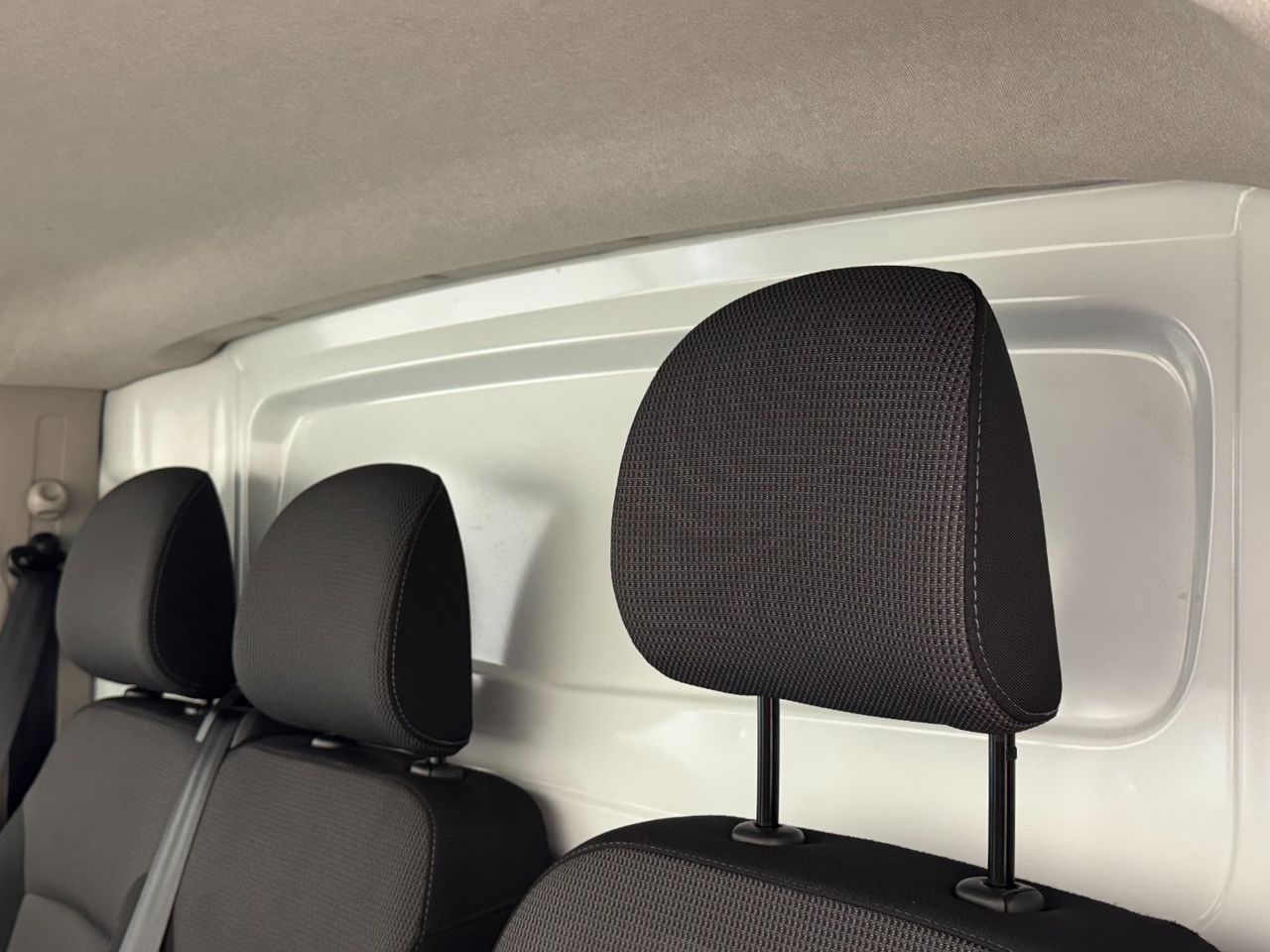 Renault Trafic 29 L2H1 ENERGY BLUE miniatura 13