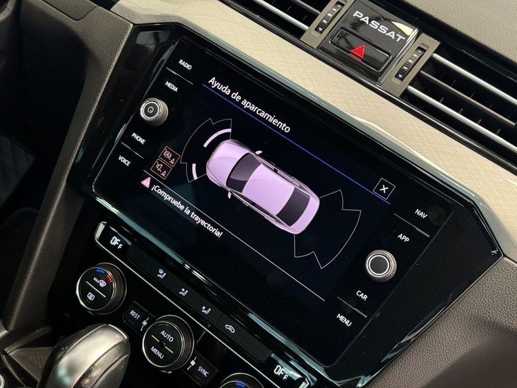 Volkswagen Passat EXECUTIVE DSG  foto 35