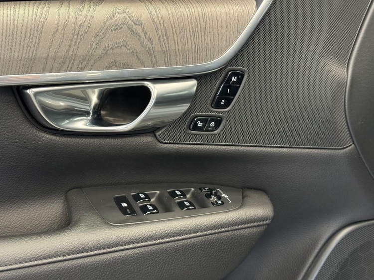 Volvo V90 B4 D INSCRIPTION AUTO foto 18