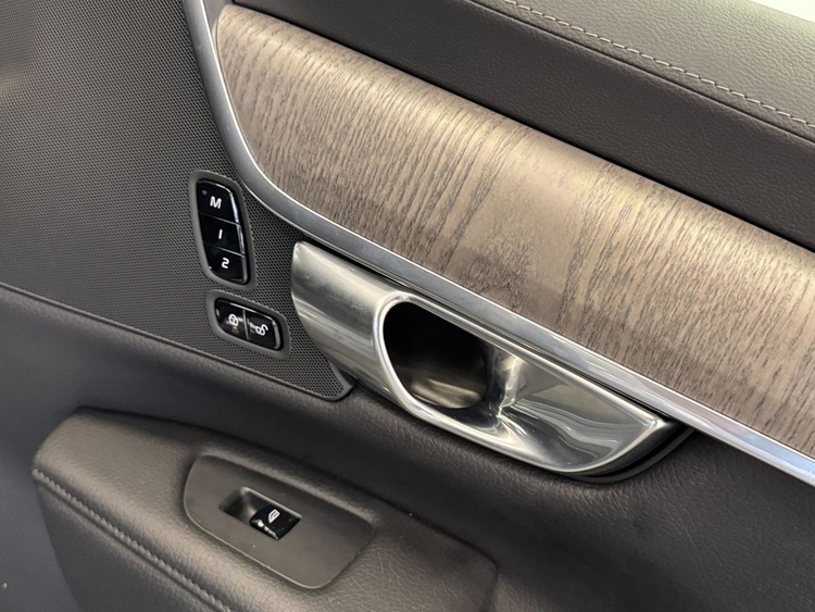 Volvo V90 B4 D INSCRIPTION AUTO foto 30