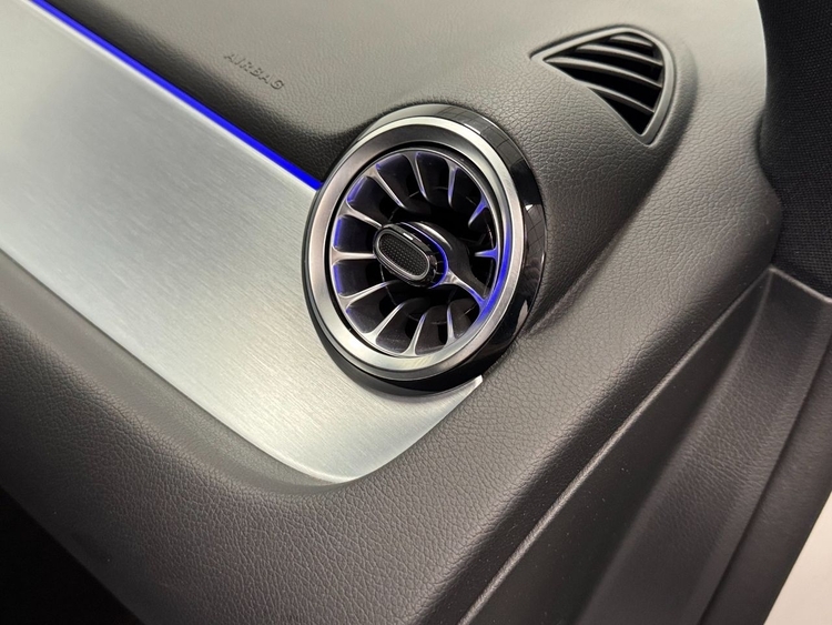 Mercedes GLA 200D 4MATIC AMG foto 31