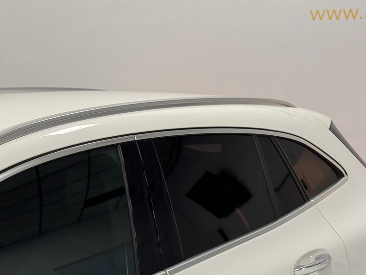 Mercedes GLA 200D 4MATIC AMG foto 50