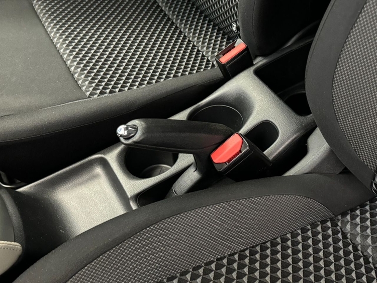 Nissan Micra ACENTA foto 19