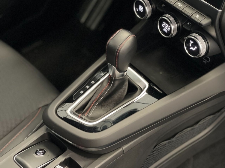 Renault Arkana RS LINE FULL HYBRID 145 foto 46