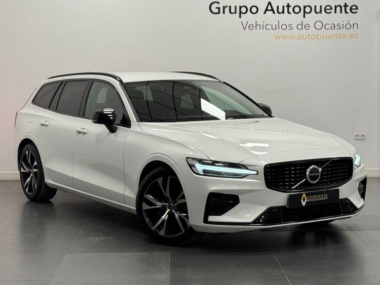 Volvo V60 2.0 B4 D PLUS DARK AUTO foto 2