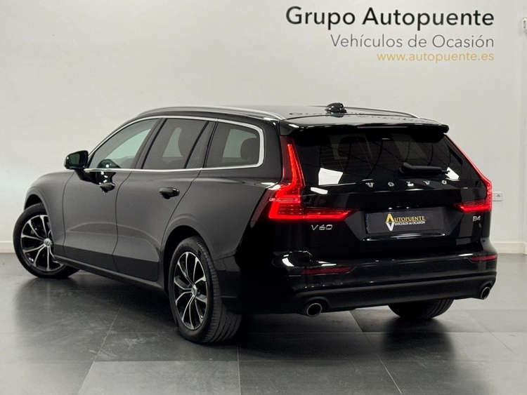 Volvo V60 MOMENTUM PRO AUTO  foto 5
