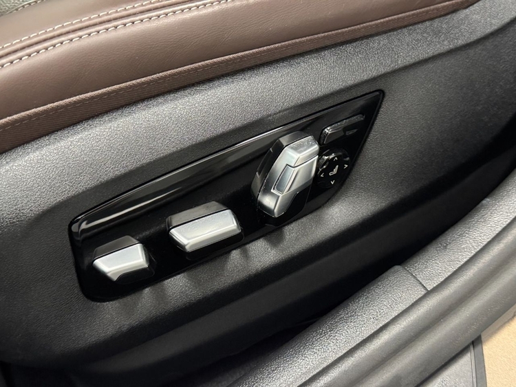 BMW Serie 5 530D XDRIVE foto 21