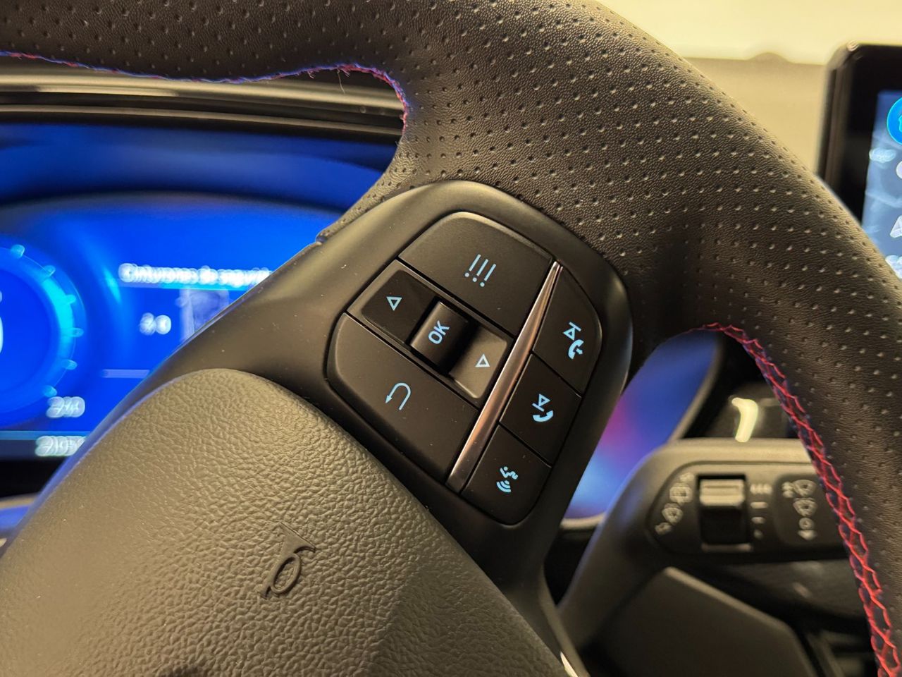 Ford Focus ST LINE ECOBOOST foto 25