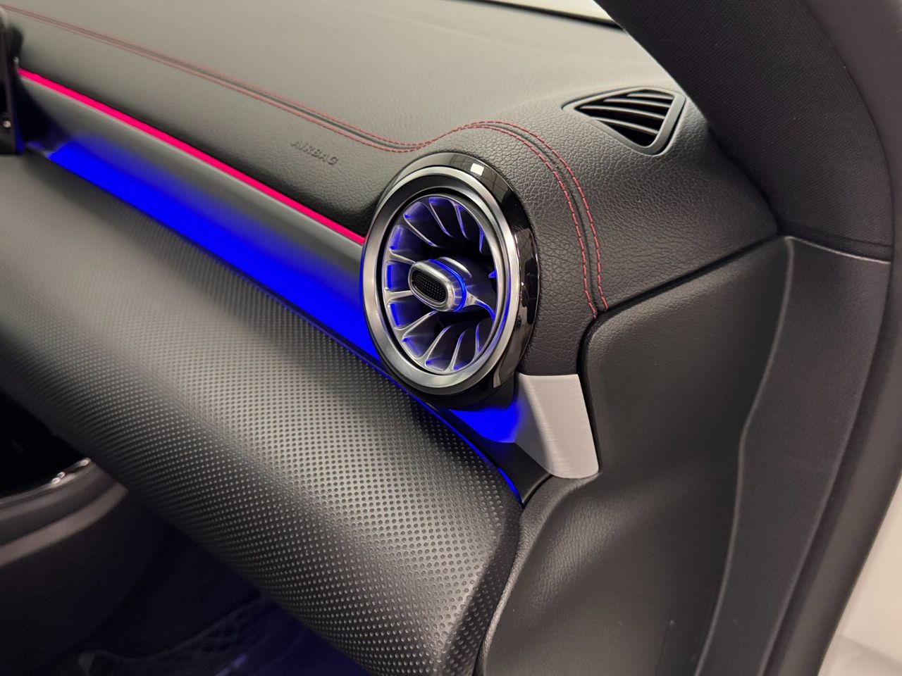 Mercedes CLA AMG 200D miniatura 34