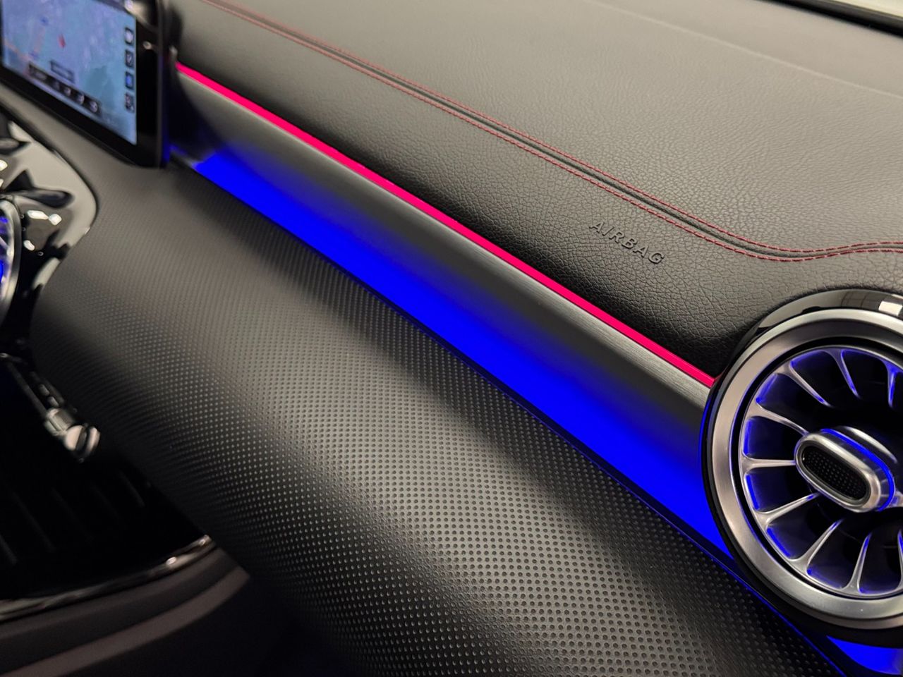 Mercedes CLA AMG 200D miniatura 35