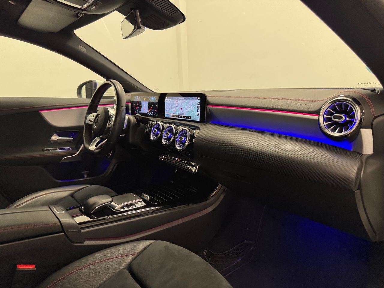 Mercedes CLA AMG 200D foto 29