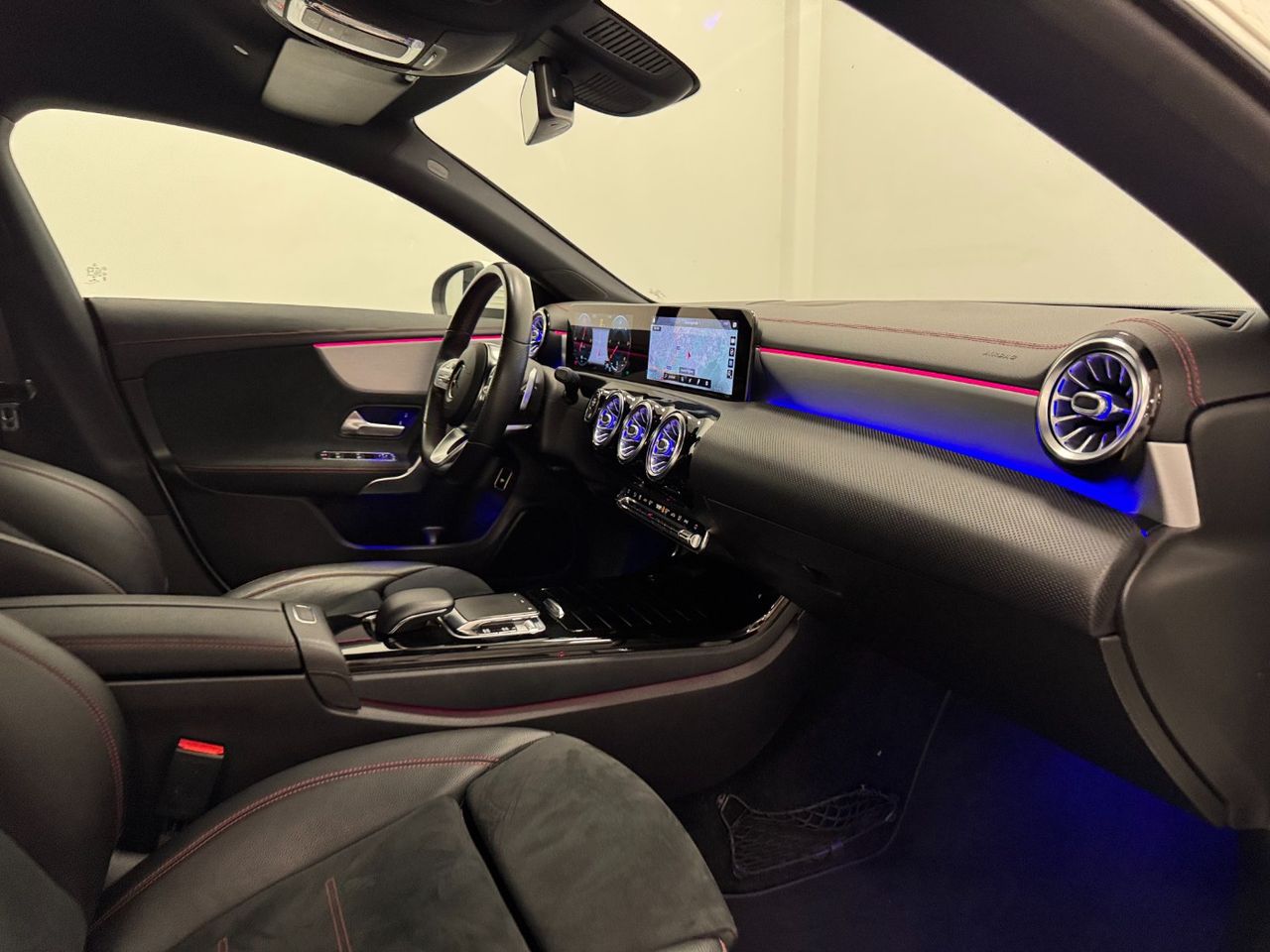 Mercedes CLA AMG 200D foto 30