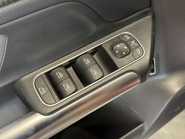 Mercedes GLA GLA 200 foto 13