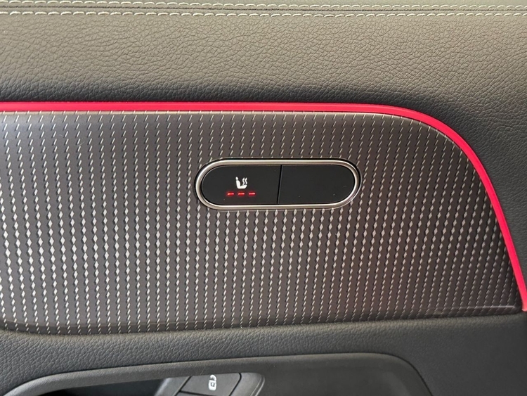 Mercedes GLA GLA 200 foto 14