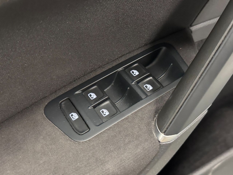 Volkswagen Golf VARIANT ADVANCE TDI foto 16