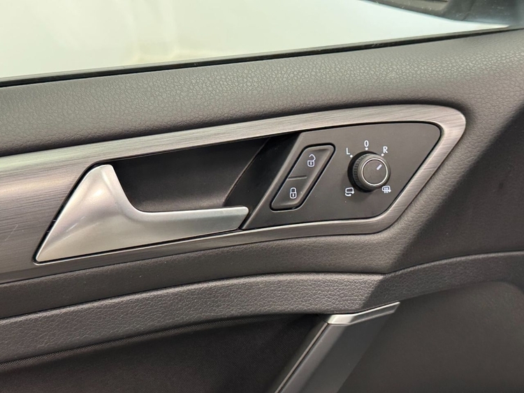 Volkswagen Golf VARIANT ADVANCE TDI foto 17