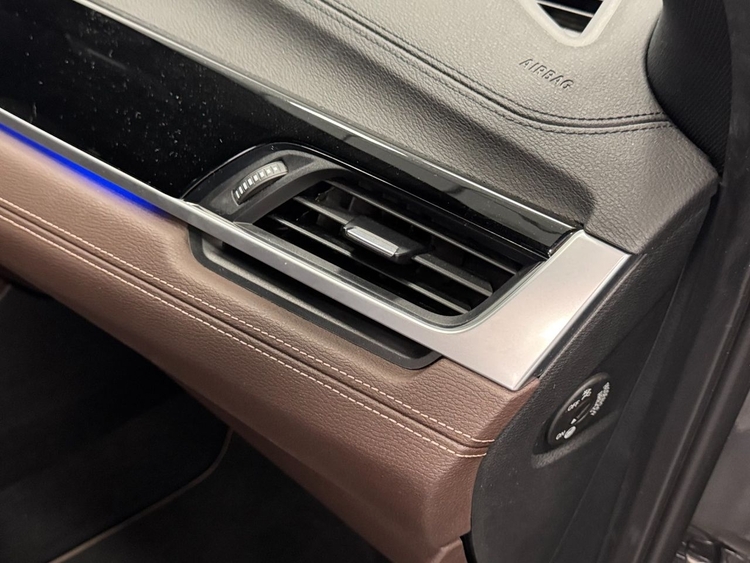 BMW X2 SDRIVE 18D foto 31