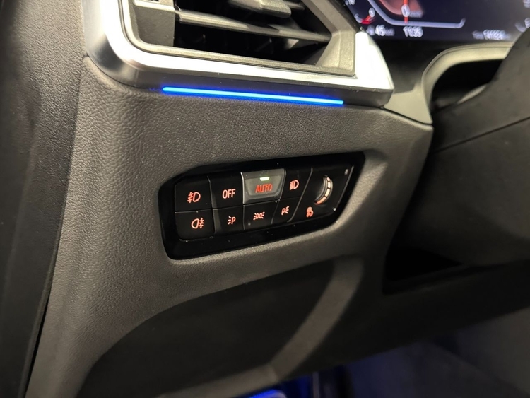 BMW Serie 3 318d AUTO foto 20