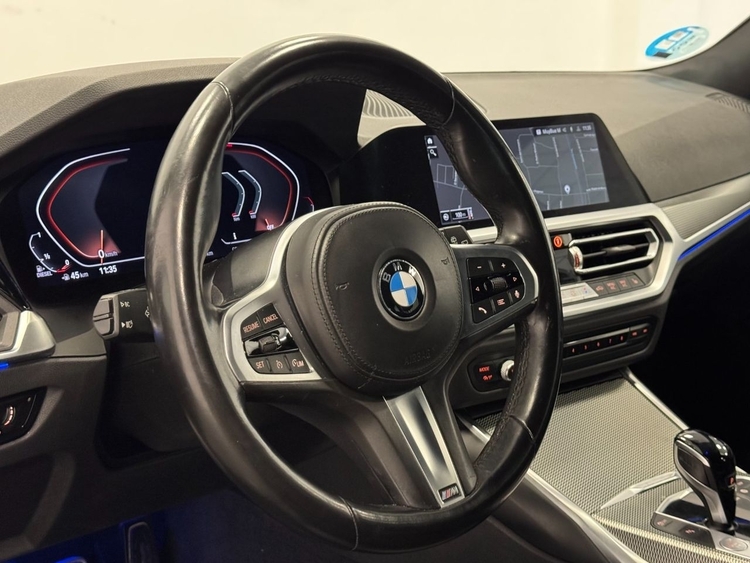 BMW Serie 3 318d AUTO foto 22