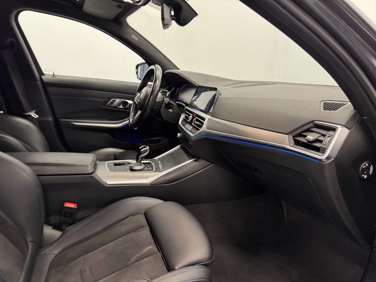 BMW Serie 3 318d AUTO foto 31