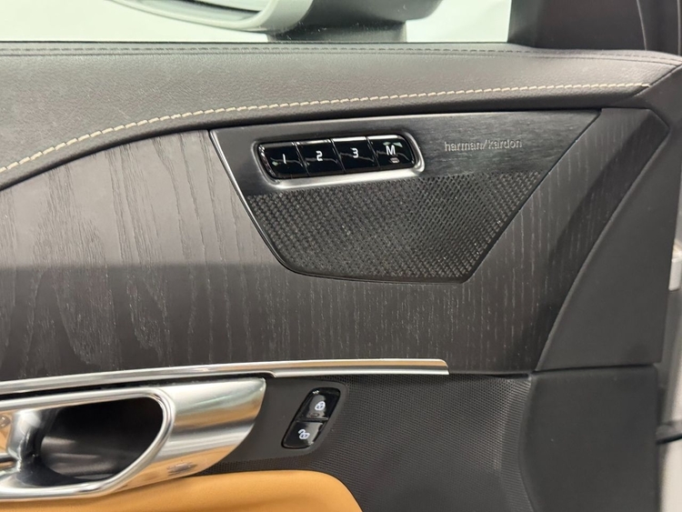 Volvo XC90 INSCRIPTION AUTO AWD B5 D foto 15