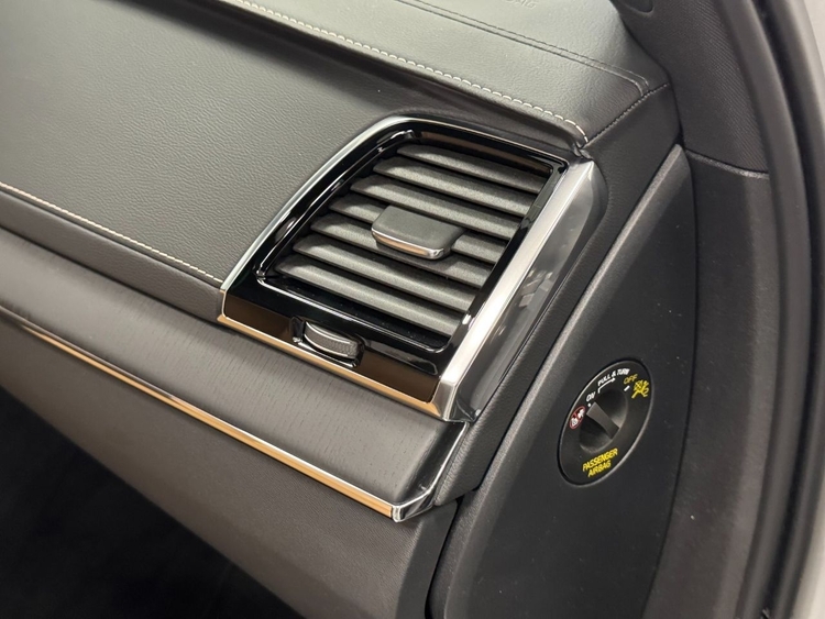 Volvo XC90 INSCRIPTION AUTO AWD B5 D foto 28