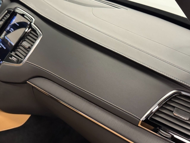 Volvo XC90 INSCRIPTION AUTO AWD B5 D foto 29