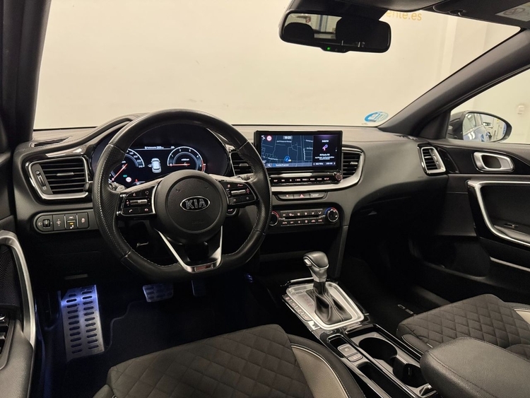 Kia Ceed GT LINE foto 9