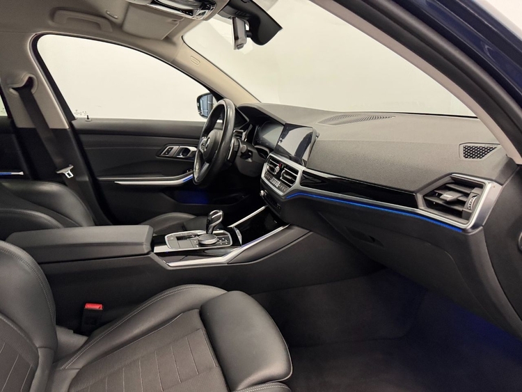 BMW Serie 3  320D  foto 30