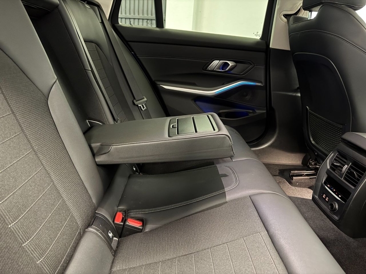 BMW Serie 3  320D  foto 47