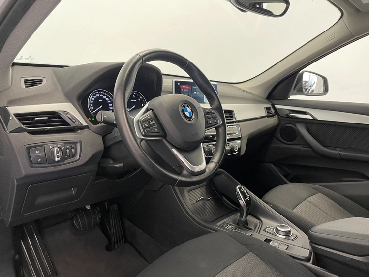 BMW X1 SDRIVE 18D foto 14