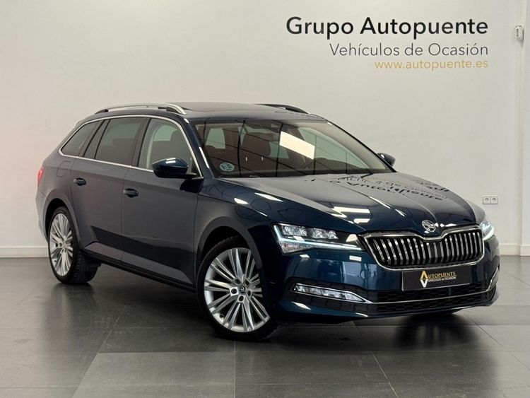 Skoda Superb COMBI STYLE 2.0TDI 200CV DSG foto 2