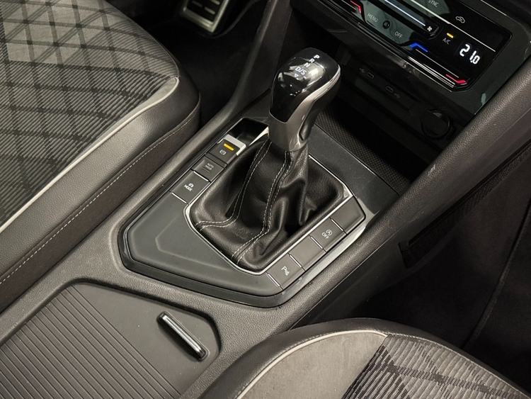 Volkswagen Tiguan R-LINE DSG foto 27