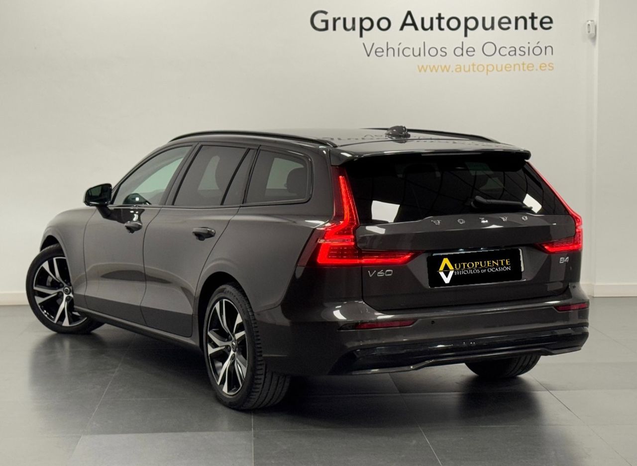 Volvo V60 PLUS DARK AUTO 2.0 B4 D miniatura 5