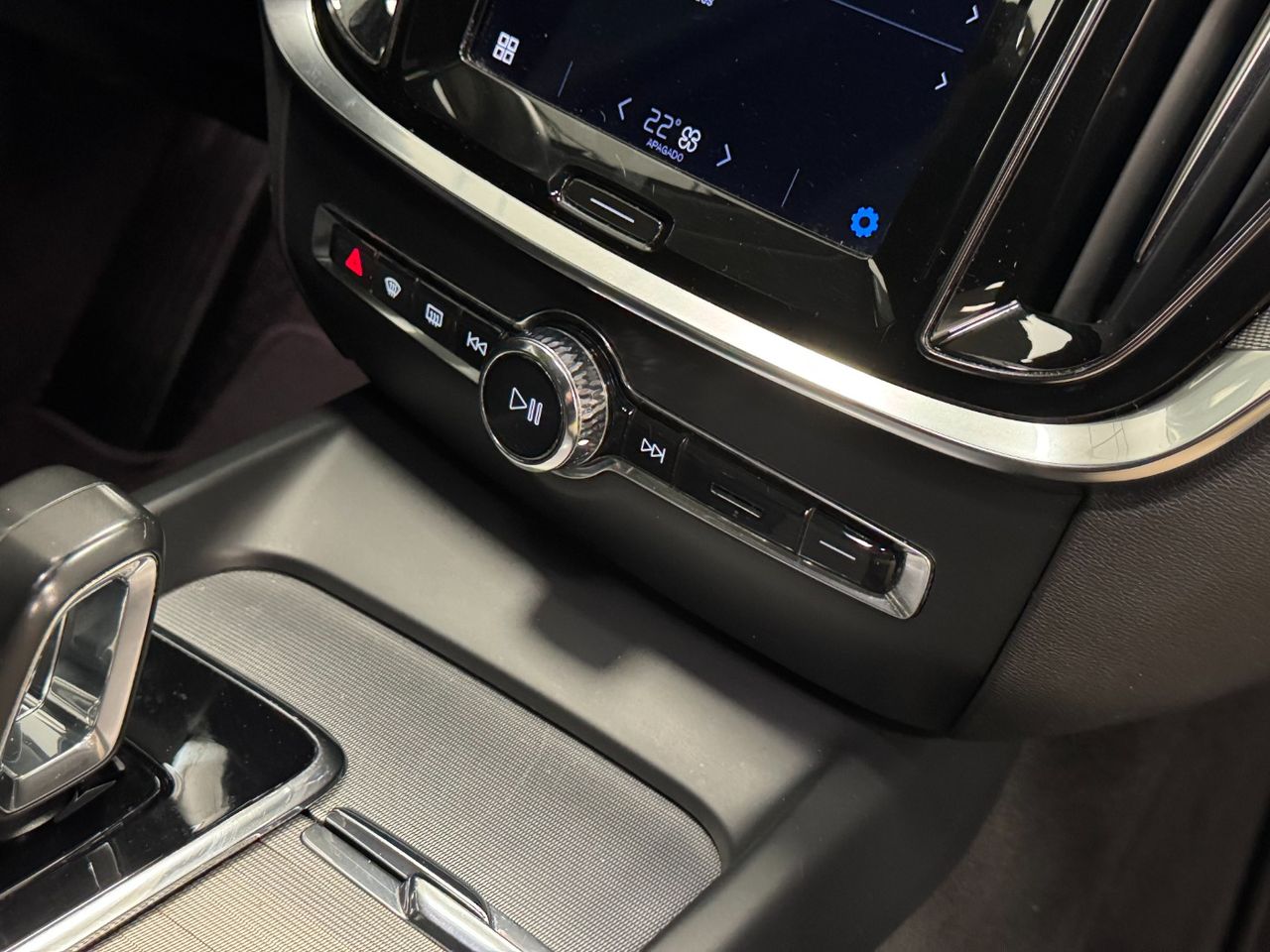 Volvo V60 PLUS DARK AUTO 2.0 B4 D miniatura 33