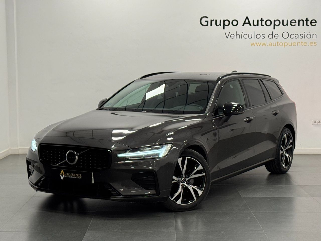 Volvo V60 PLUS DARK AUTO 2.0 B4 D miniatura 7