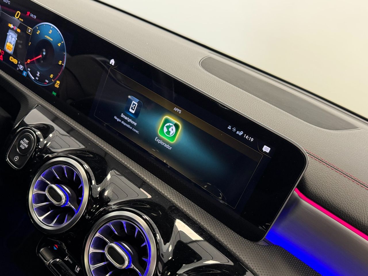 Mercedes CLA AMG 200D miniatura 35