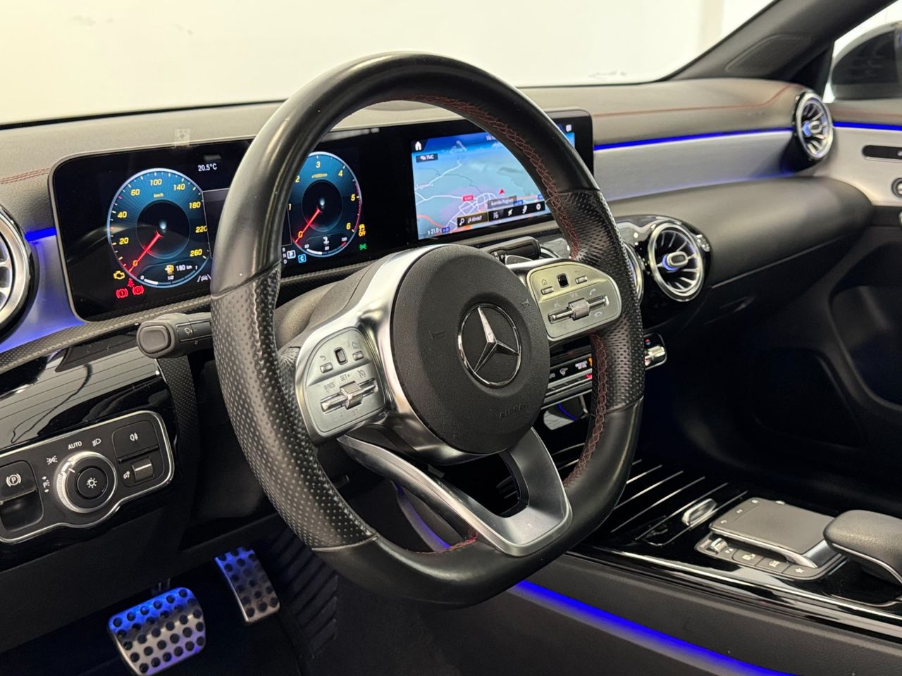 Mercedes CLA AMG 200D foto 19