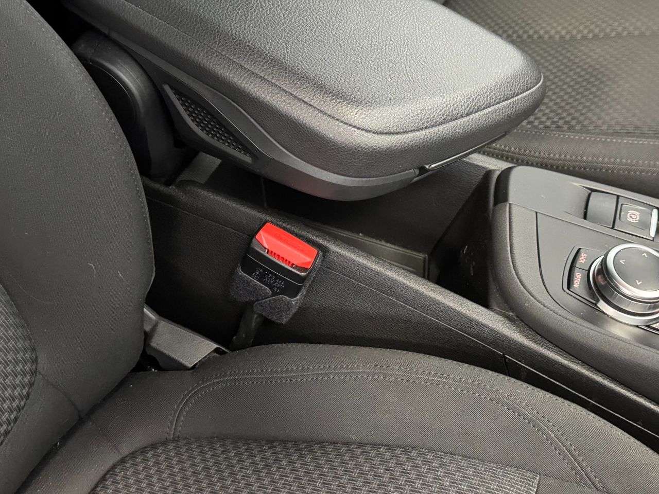 BMW X1 SDRIVE 18D  miniatura 37